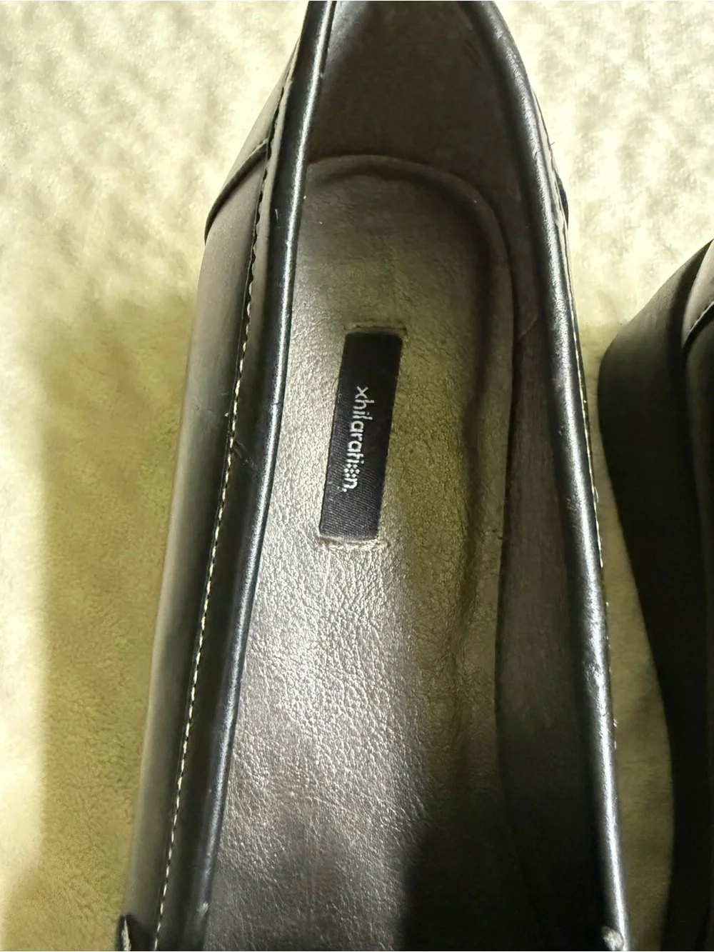 Vintage Xhilaration Black Wedge Penny Loafers Sz 8